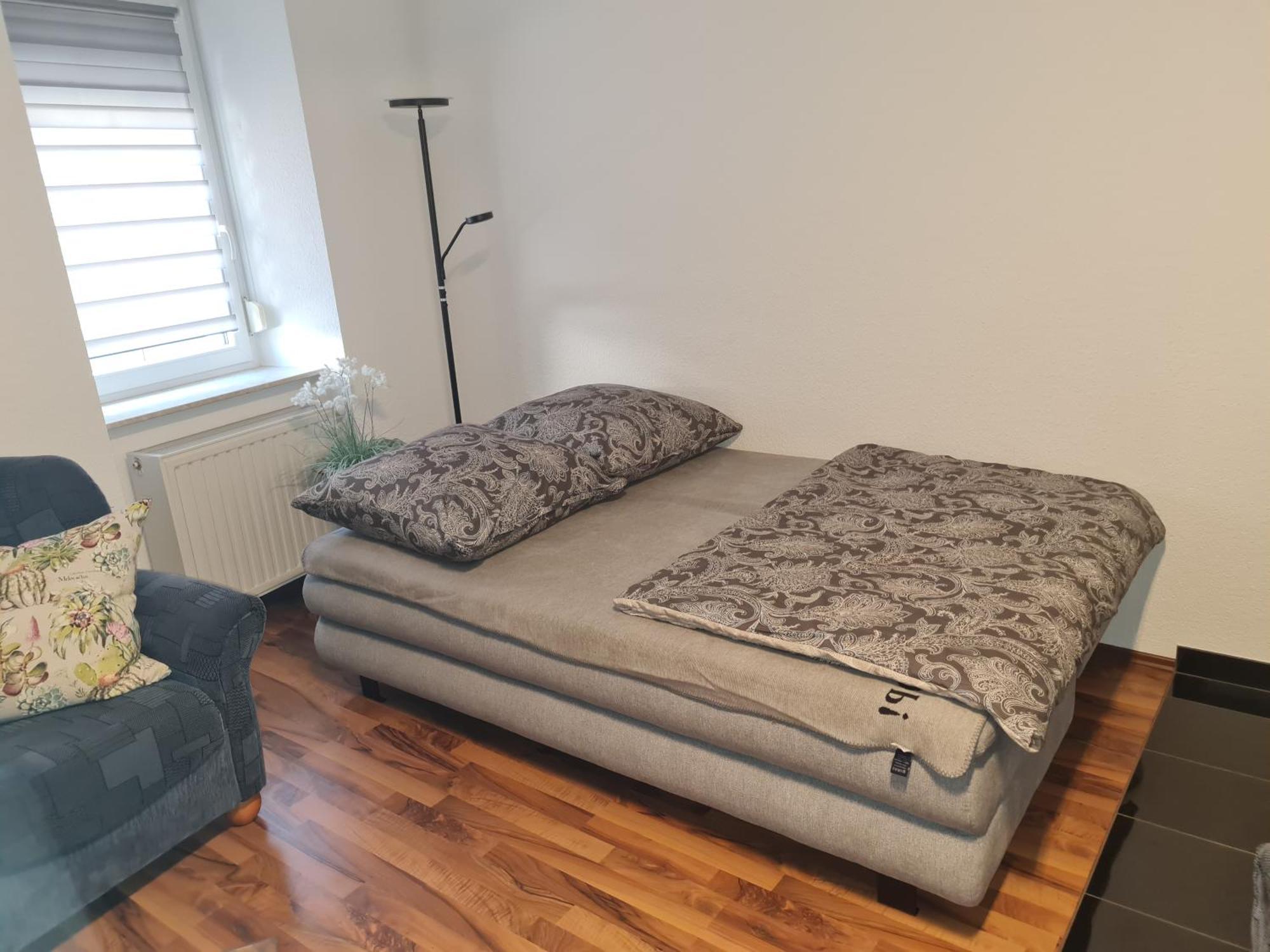 Modernisierte Wohnung, Zentral Gelegen In Historischer Altstadt Mucheln Екстериор снимка