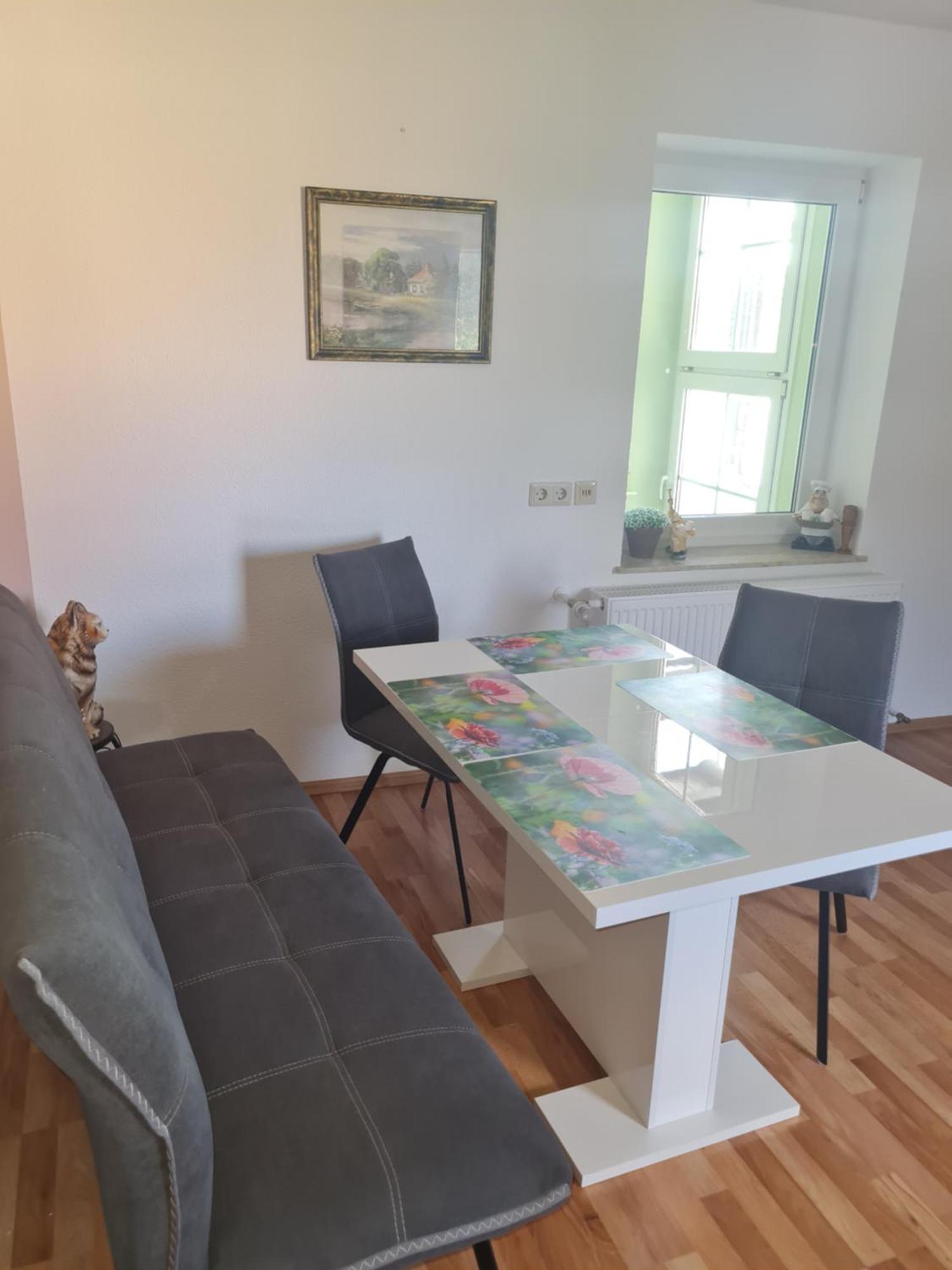 Modernisierte Wohnung, Zentral Gelegen In Historischer Altstadt Mucheln Екстериор снимка